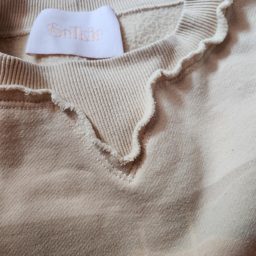 Selkie The Oatmeal Venus Winter Sweater - Picture 7 of 9